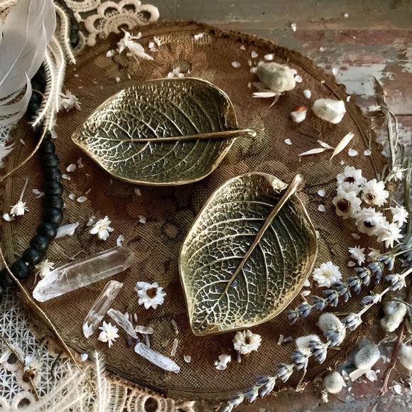 Vintage Other - 1948 VIRGINIA METAL CRAFTERS EPISCIA LEAF DISH